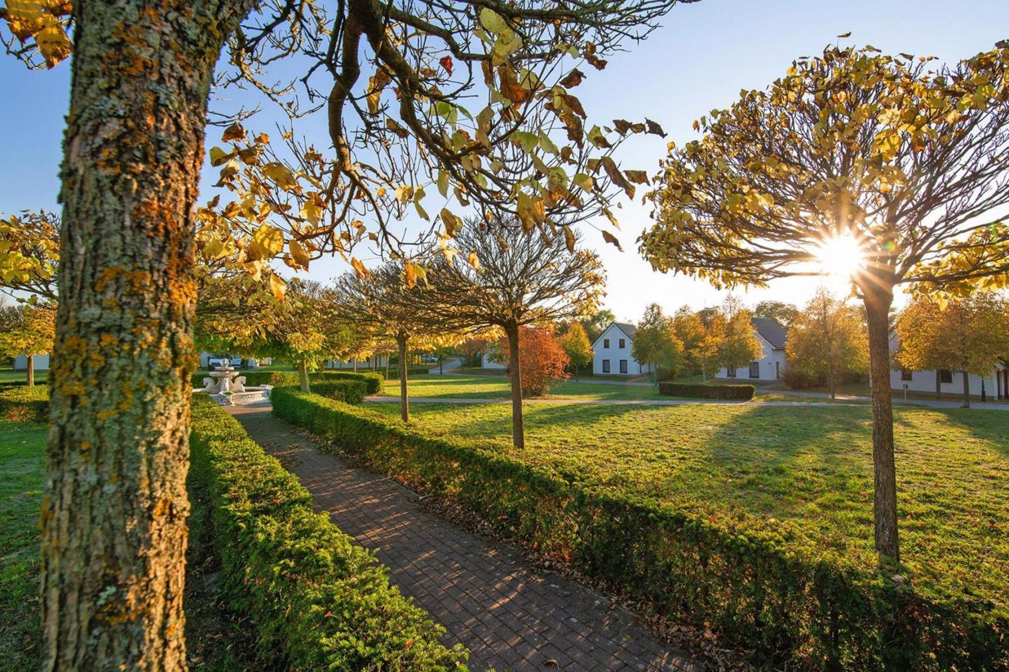 Holiday Resort Van Der Valk, Linstow Dobbin-Linstow المظهر الخارجي الصورة